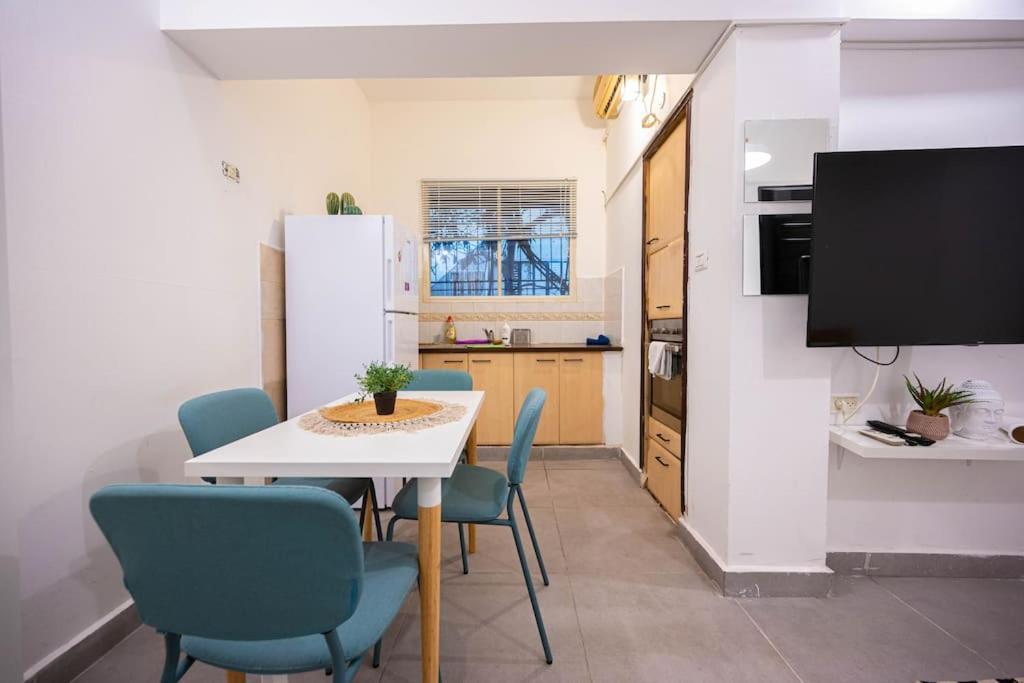 Studio Apartment In Ben Yehuda Cozy And Convinent Tel Aviv-Jaffa Exterior foto