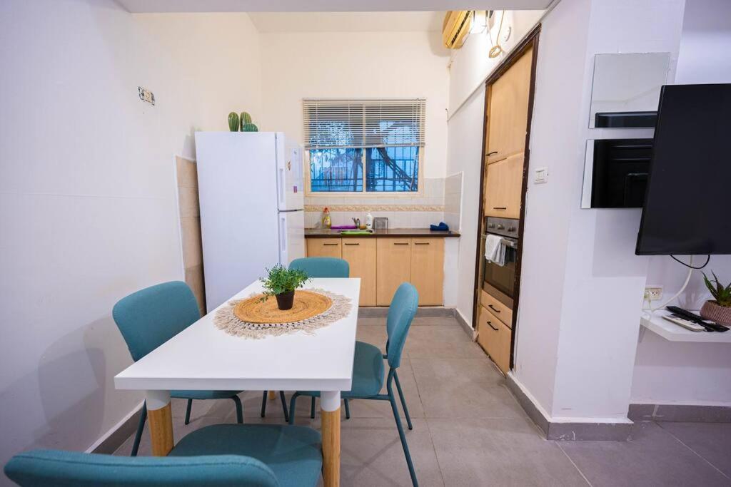 Studio Apartment In Ben Yehuda Cozy And Convinent Tel Aviv-Jaffa Exterior foto